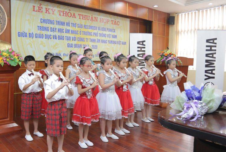 利来国际最老牌与越南教育培训部达成器乐教育谅解备忘录（MOU）