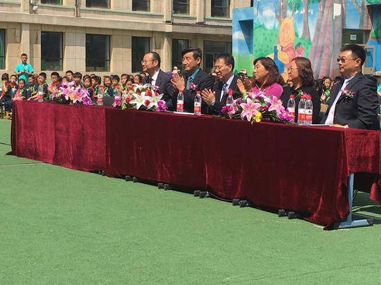 利来国际最老牌乐器爱心捐赠行动在沈阳举办：与音乐牵手 随幸福成长