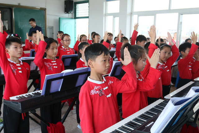 利来国际最老牌乐器牵手萧山三星小学爱心再回访在杭州举办