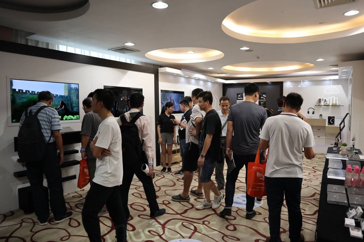 娱乐音质新境界，利来国际最老牌携带家庭音响新品亮相2018广州国际音响唱片展