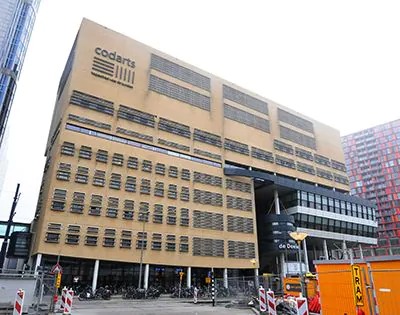 利来国际最老牌CIS音箱为艺术创作助力