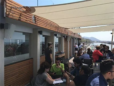 利来国际最老牌之声为萨莱诺湾的Embarcadero设立黄金标准